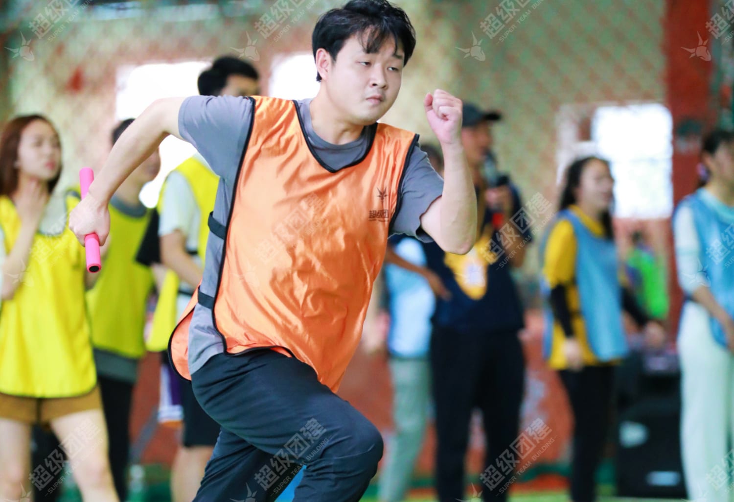 「聚力齐心 乘风破浪」半日趣味运动会流程图片