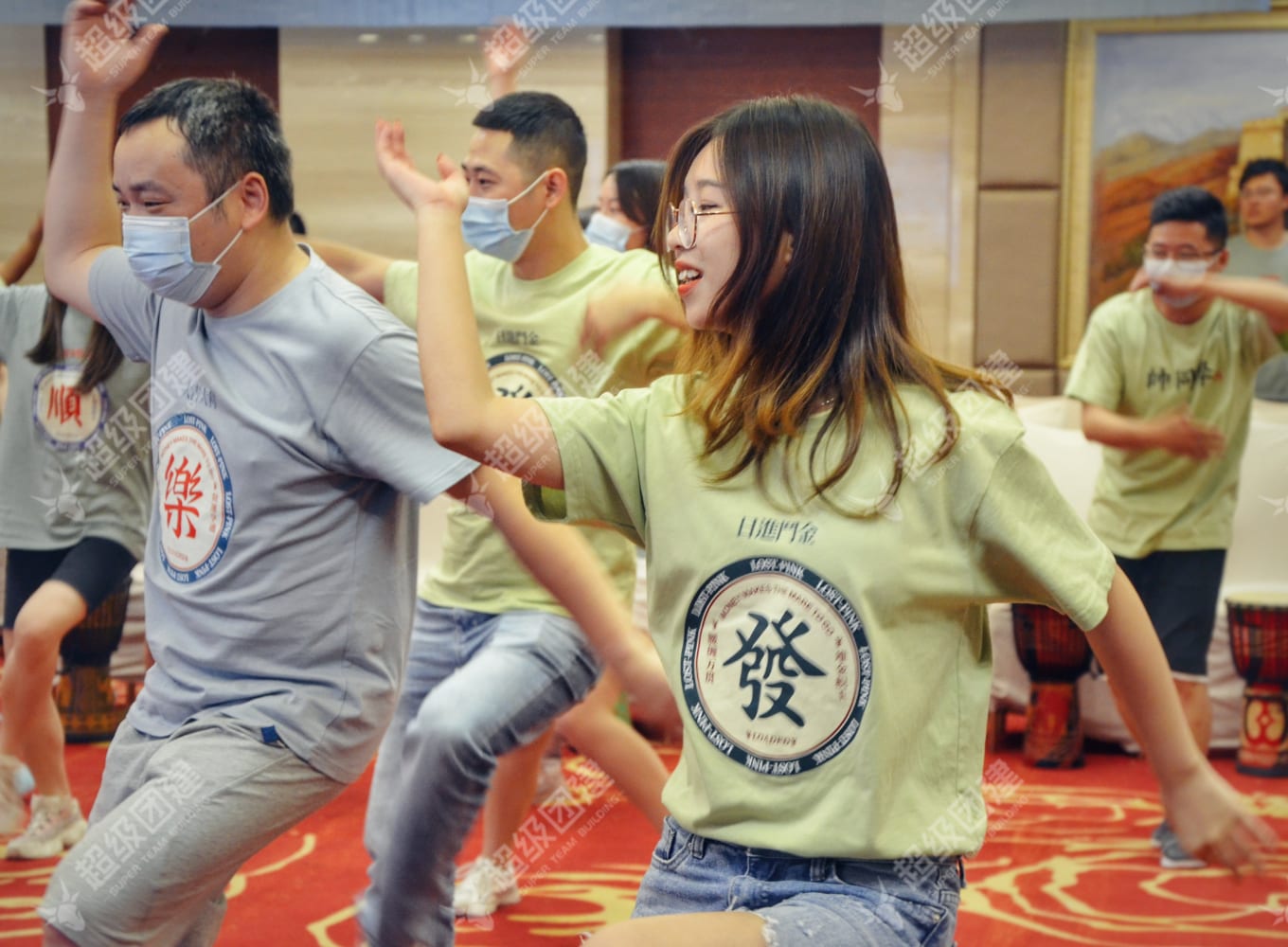 「鼓舞飞扬 舞动青春」燃情非洲鼓主题团建流程图片