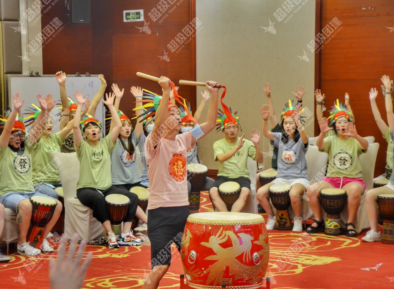 「鼓舞飞扬 舞动青春」燃情非洲鼓主题团建相册图片